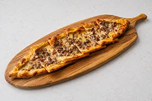 Kavurma – Diced Beef Pide